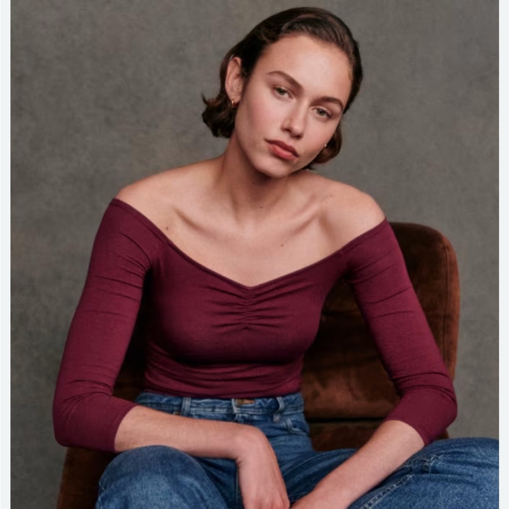 Sezane Bella Bodysuit in Burgundy, M